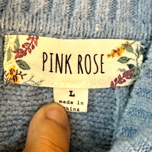 Pink Rose Baby Blue Cable-knit Slouchy Mock Neck Crop Sweater, Size Large - Picture 4 of 8